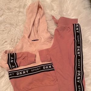DKNY size  2T toddler jogging set